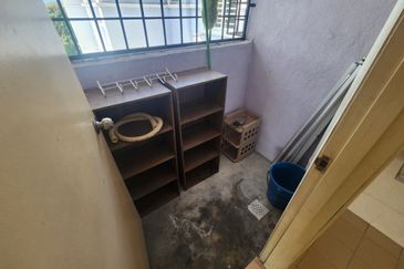 Residensi Warnasari 3