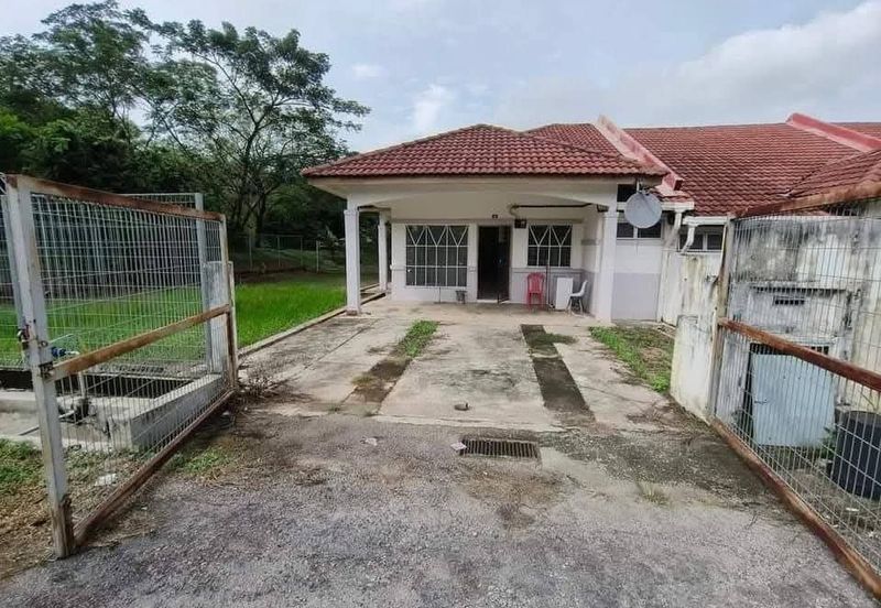 Kota Puteri, Batu Arang