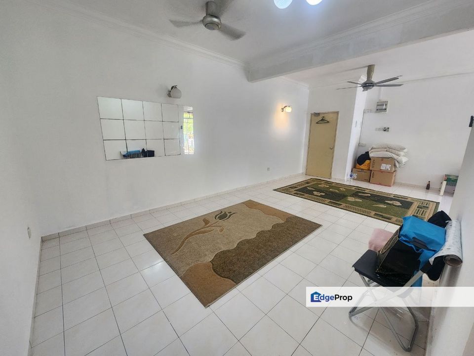 Ground Floor Unit Gardenville Townvilla 1 Block E2 Apartment Selayang, Selangor, Selayang