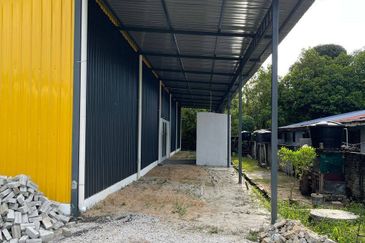 FOR RENT - Warehouse / Store Paya Jaras Dalam Sungai Buloh