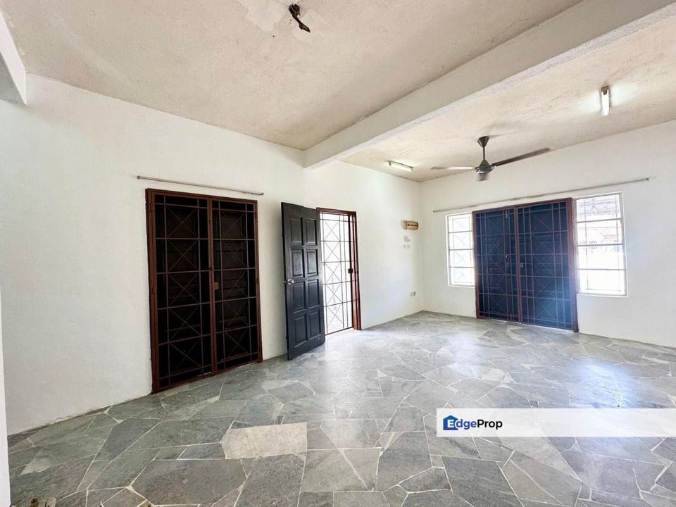 Bandar Sungai Buaya Cempakasari Non-Bumi 2 Storey Terrace House, Selangor, Hulu Selangor