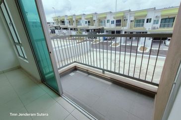 Taman Jenderam Sutera