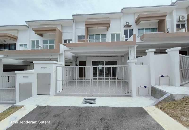 Taman Jenderam Sutera *