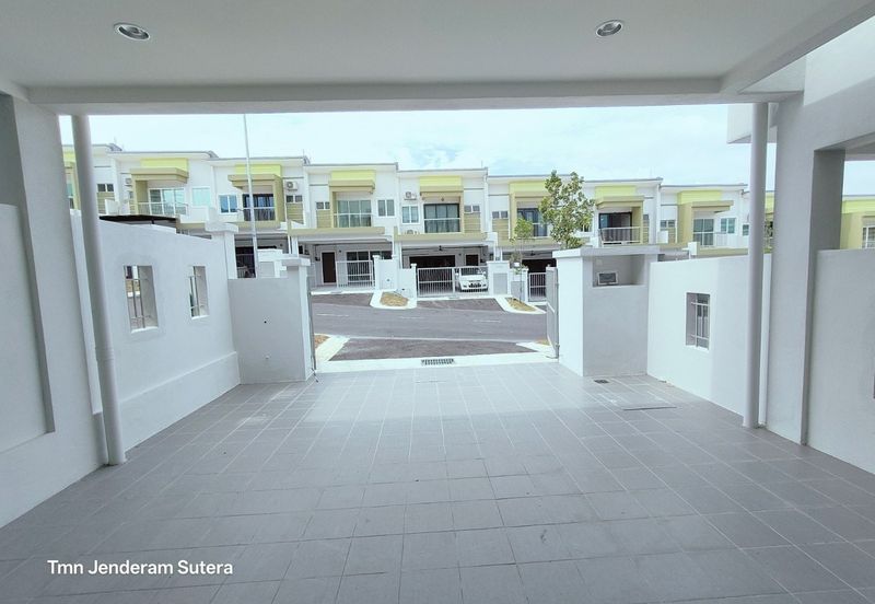 Taman Jenderam Sutera *