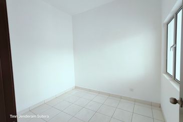 Taman Jenderam Sutera