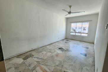 Residensi Warnasari 1