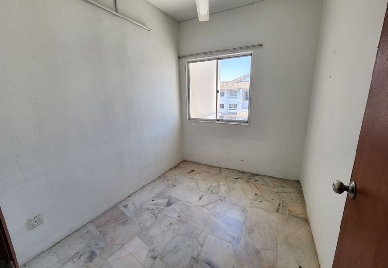 Residensi Warnasari 1