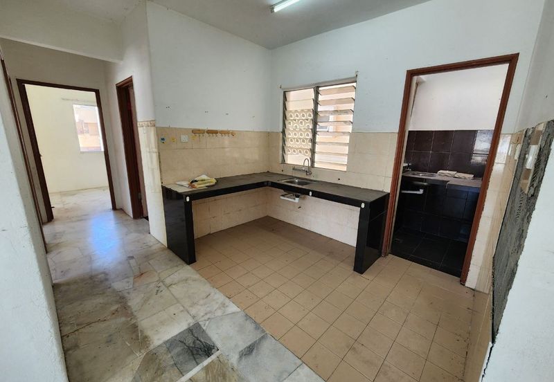 Residensi Warnasari 1