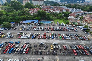 Selayang Mulia Apartment Mawar & Teratai