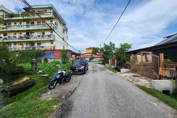 Jalan Besar Selayang Baru 