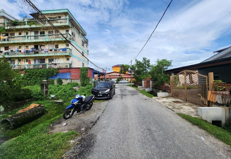 Jalan Besar Selayang Baru 