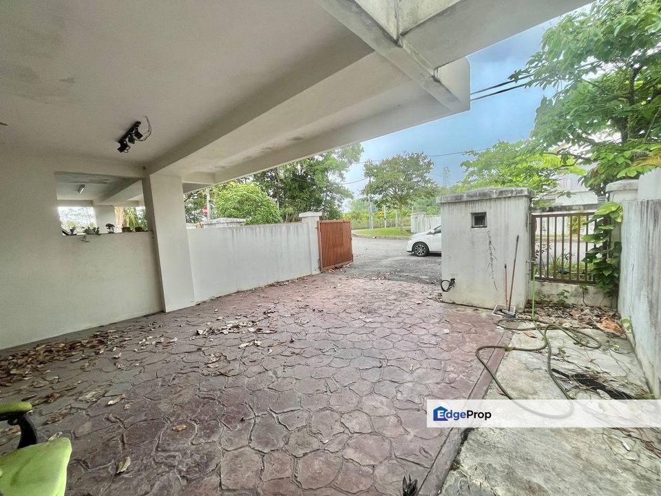 FACING OPEN - 2 Storey Terrace Azalea Homes Taman Kundang Jaya, Selangor, Rawang