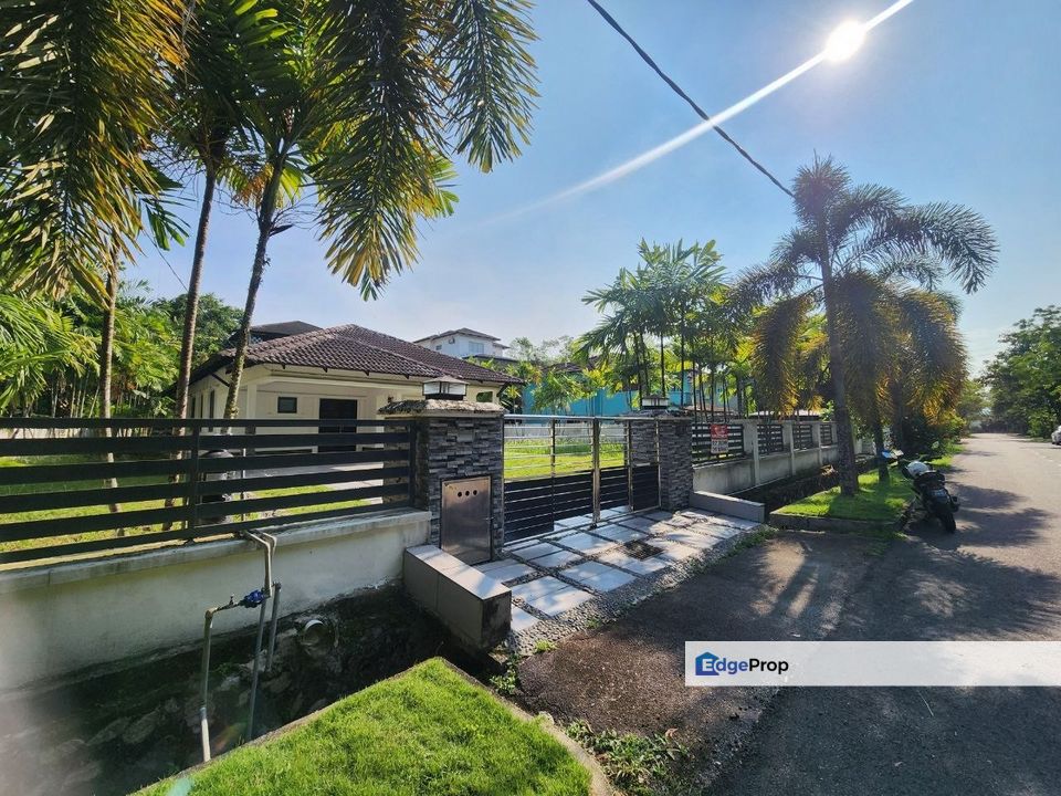 FACING OPEN - Single Storey Bungalow Jalan Anggerik Prima Beruntung Bukit Beruntung, Selangor, Hulu Selangor