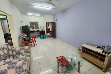 Desa Temenggong Apartment