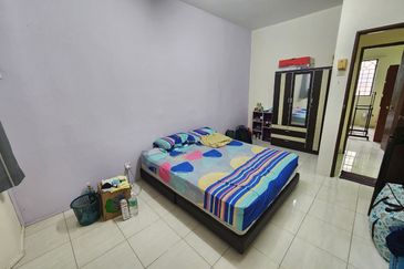 Desa Temenggong Apartment