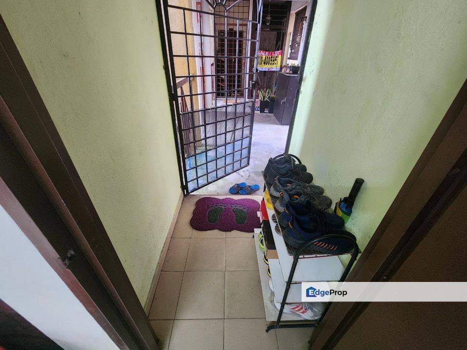 Endlot Unit Level 2 Desa Temenggung Pinggiran Batu Caves, Selangor, Batu Caves 