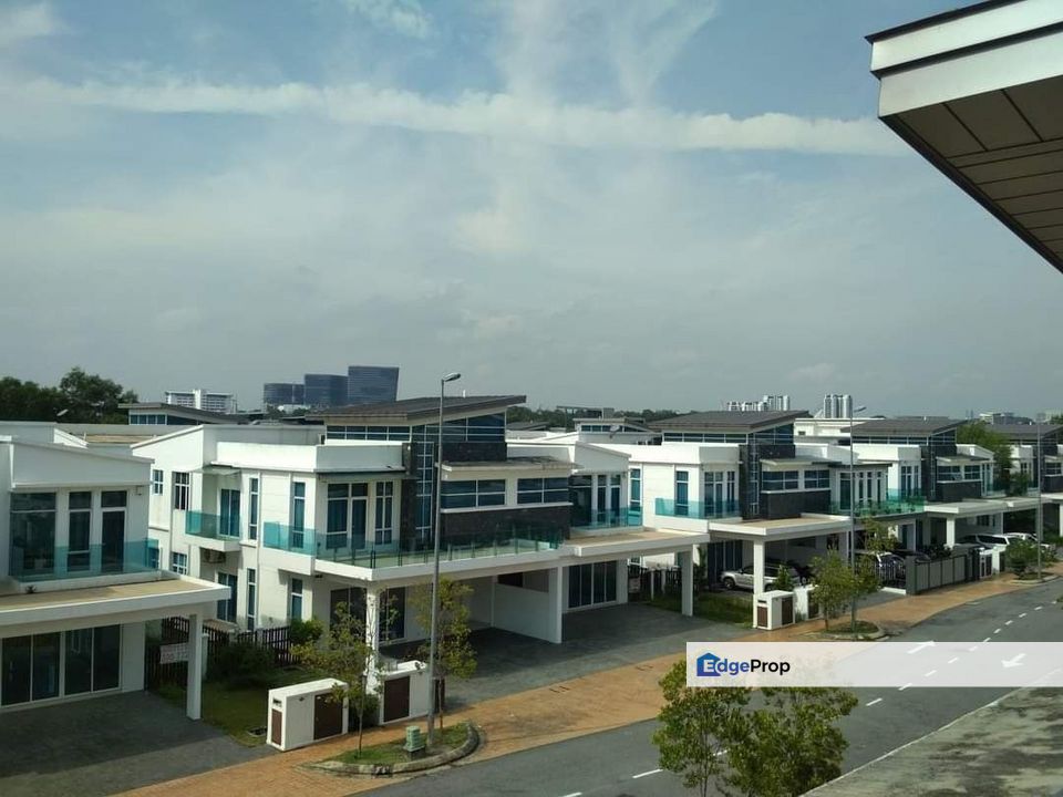 Double Storey Semi-D MyDiva Homes Perdana Lakeview East Cyberjaya, Selangor, Cyberjaya