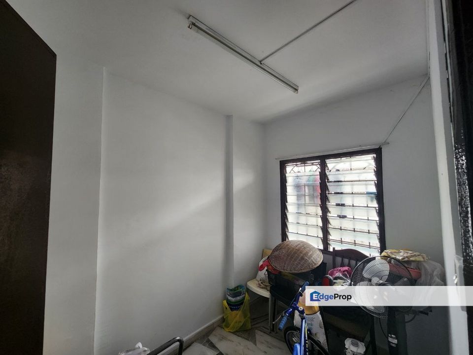 Top Floor with Balcony Apartment Seri Murni Fasa 2 Selayang KL, Selangor, Selayang