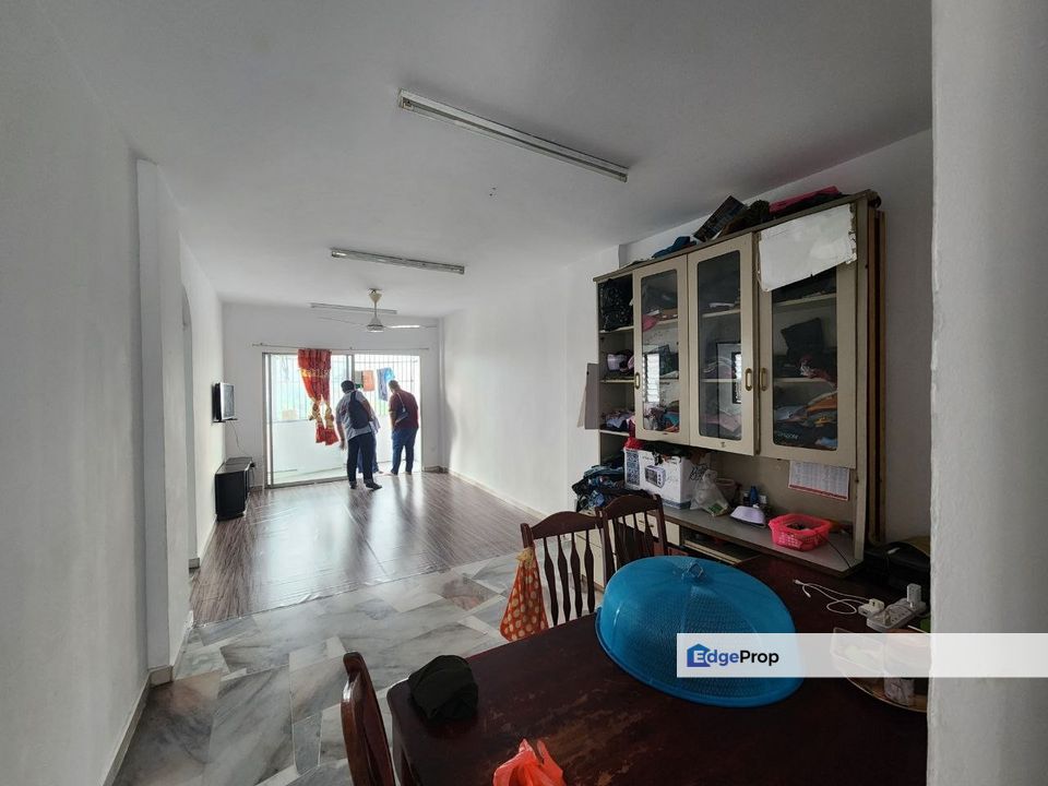 Top Floor with Balcony Apartment Seri Murni Fasa 2 Selayang KL, Selangor, Selayang