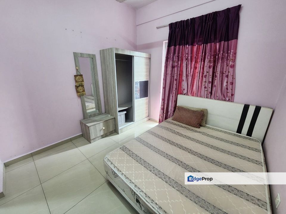 FACING POOL & Fully Furnished Gardenville Townvilla 1 Selayang Heights, Selangor, Selayang