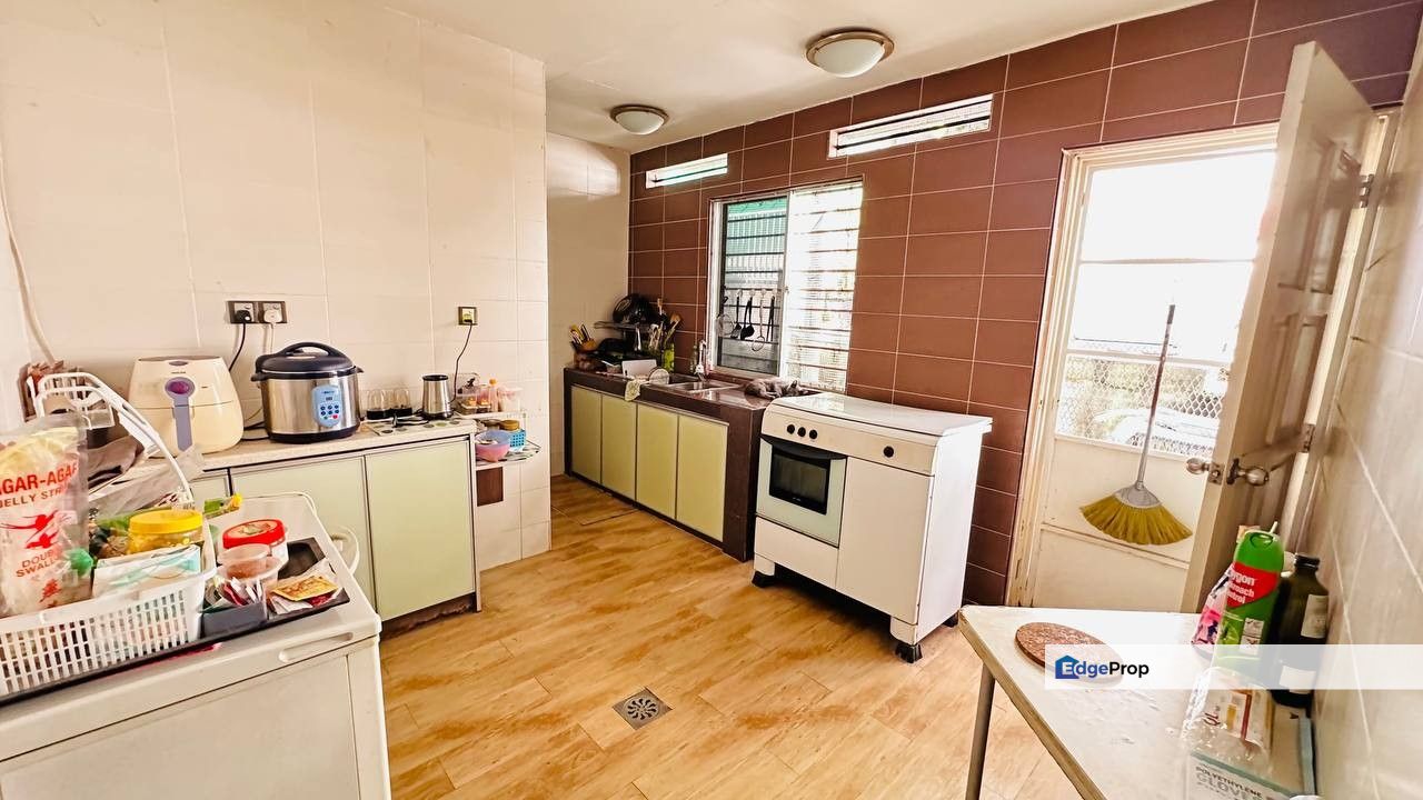 Renovated 2.5 Storey Linked House Bandar Sri Damansara, Selangor, Bandar Sri Damansara