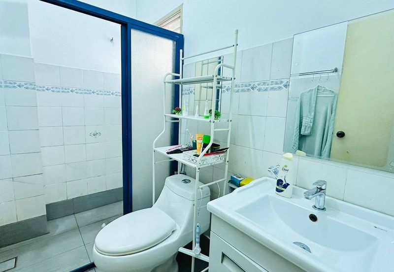 Renovated 2.5 Storey Linked House Bandar Sri Damansara