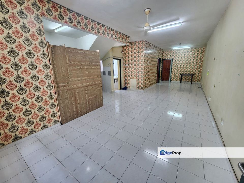 Ground Floor Facing Open Amansiara Townhouse, Selangor, Gombak