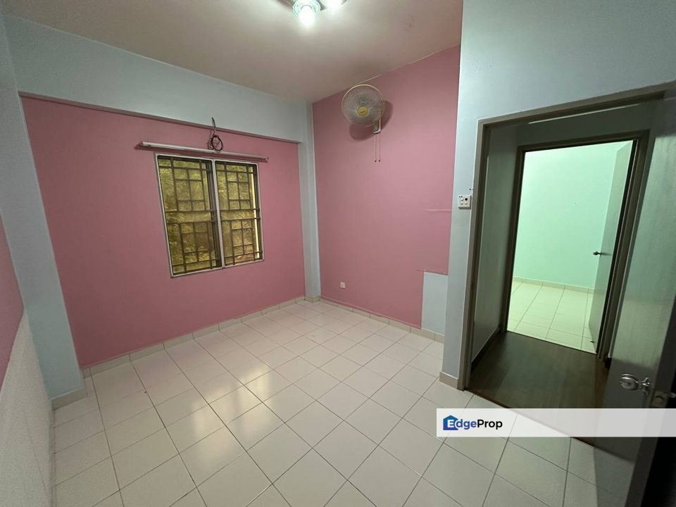 Lower Ground Unit Andari Townvilla Selayang Heights, Selangor, Selayang