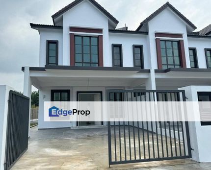 Jalan Mutiara Hijau, Taman Mutiara Hijau 81000,Kulai with extra land, Johor, Kulai
