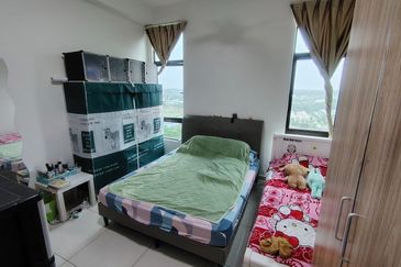 D'Summit Residences @ Kempas Utama