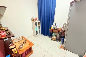 D'Summit Residences @ Kempas Utama