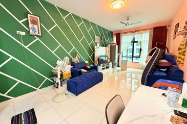 D'Summit Residences @ Kempas Utama