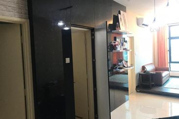 D'Summit Residences @ Kempas Utama