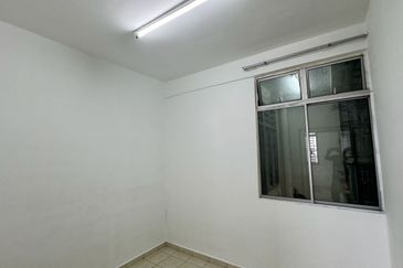 Indah Court Apartment