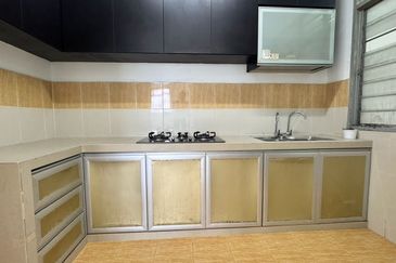 Indah Court Apartment