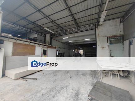 Rent *Sri Yaacob 1.5层排厂 35x100* 📍 *Jalan Satria @ Sri Yaacob Skudai* 1.5 Storey Factory, Johor, Skudai