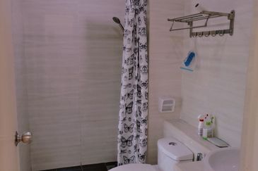 D'Summit Residences @ Kempas Utama