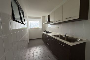 Ujana Executive Apartment