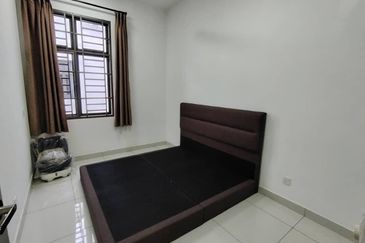 Jalan Setia Tropika 11