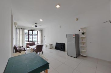 D'Summit Residences @ Kempas Utama