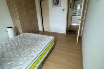 D'Summit Residences @ Kempas Utama