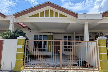 Teres setingkat FREEHOLD Taman Hajah Yon Chenderah Jasin