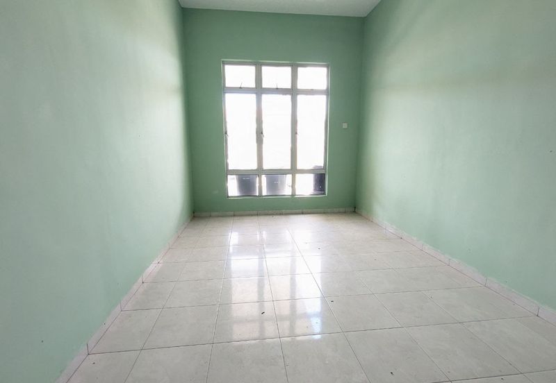 Teres setingkat FREEHOLD Taman Hajah Yon Chenderah Jasin