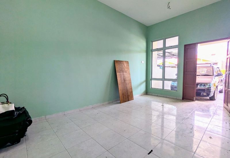 Teres setingkat FREEHOLD Taman Hajah Yon Chenderah Jasin