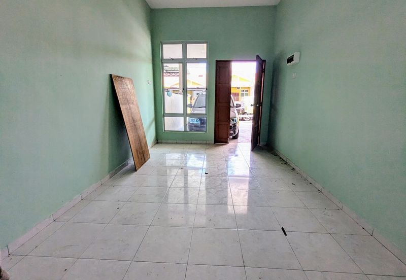 Teres setingkat FREEHOLD Taman Hajah Yon Chenderah Jasin