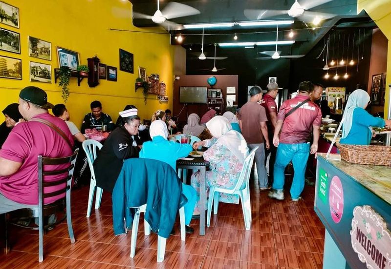 Shop Lot 2 Tingkat Pusat Perniagaan Slim River Perdana