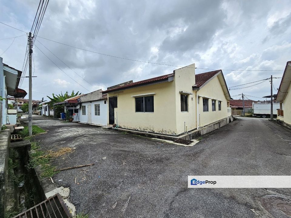 Teres Setingkat End Lot Paya Emas Cheng, Melaka, Cheng