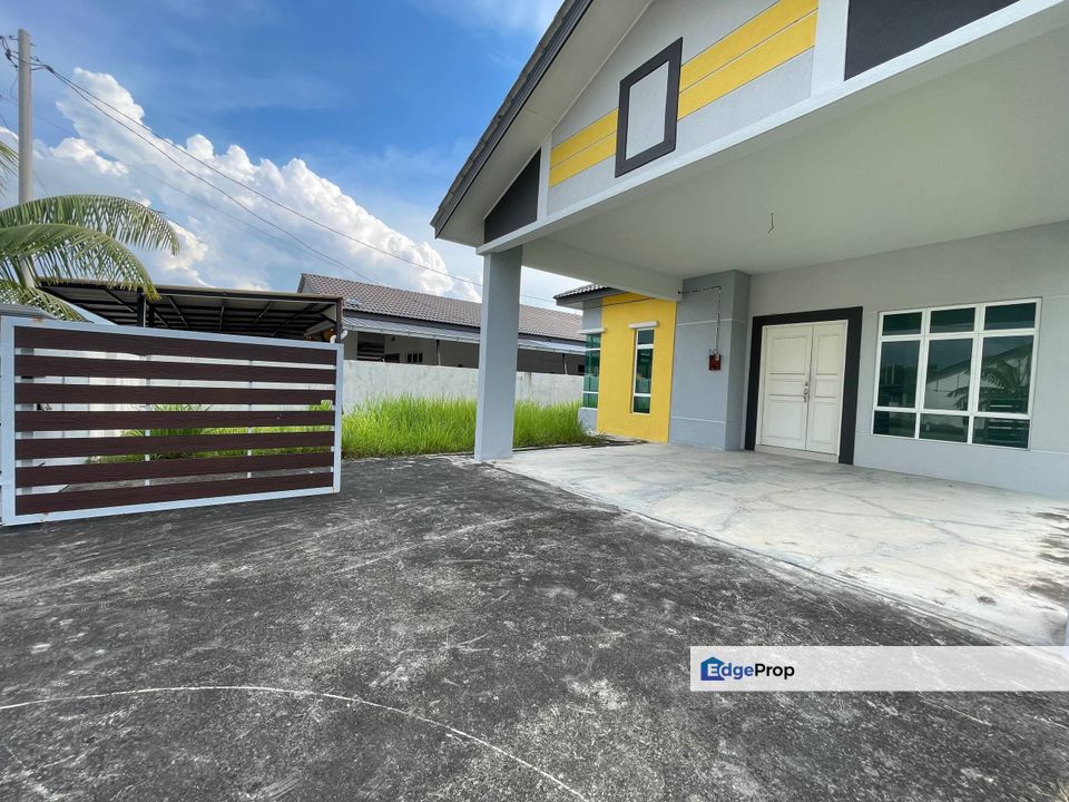 Taman Jasin Perdana Semi D Setingkat Bungalow style Freehold, Melaka, 