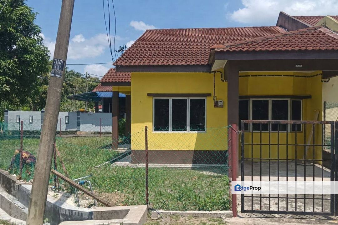 Taman Jasin Height Teres Setingkat Cornerlot, Melaka, 