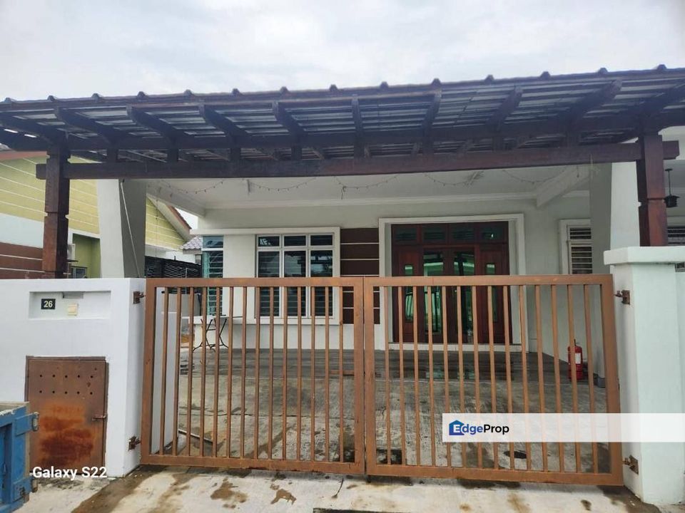 RUMAH SEMI D TAMAN SRIKANDI TELOK PANGLIMA GARANG, Selangor, Telok Panglima Garang